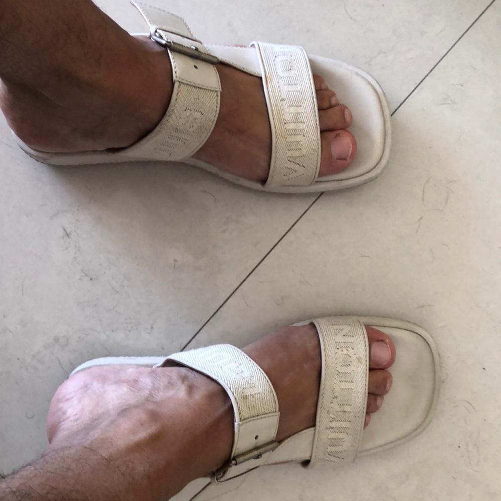Sandals - Picture 3 of 3